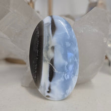 Load image into Gallery viewer, Owyhee Blue Opal Palmstone