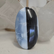 Load image into Gallery viewer, Owyhee Blue Opal Palmstone