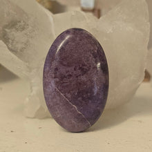 Load image into Gallery viewer, Lavender Jade Palmstone