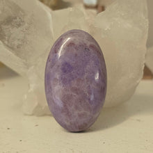 Load image into Gallery viewer, Lavender Jade Palmstone