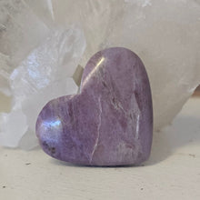 Load image into Gallery viewer, Lavender Jade Heart