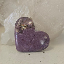 Load image into Gallery viewer, Lavender Jade Heart