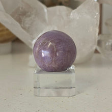 Load image into Gallery viewer, Lavender Jade Sphere