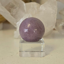 Load image into Gallery viewer, Lavender Jade Sphere