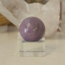 Load image into Gallery viewer, Lavender Jade Sphere