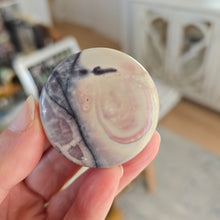 Load image into Gallery viewer, Porcelain Jasper Round Palmstone