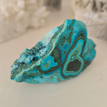 Load image into Gallery viewer, Chrysocolla Malachite