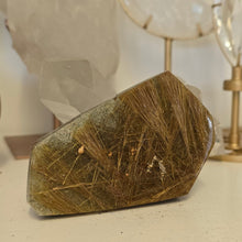 Load image into Gallery viewer, Rutile Quartz Freeform