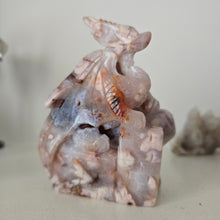 Load image into Gallery viewer, Flower Agate Dragon