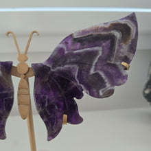 Load image into Gallery viewer, Chevron Amethyst Wings