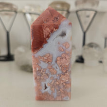 Load image into Gallery viewer, Pink Agate Tower
