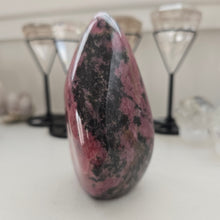 Load image into Gallery viewer, Rhodonite Freeform