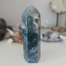 Load image into Gallery viewer, Moss Agate Tower