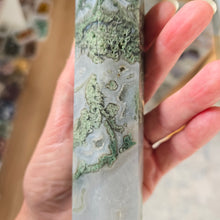 Load image into Gallery viewer, Moss Agate Tower