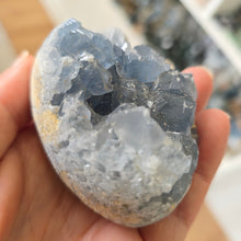 Load image into Gallery viewer, Celestite Cluster Egg