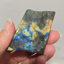 Load image into Gallery viewer, Labradorite Slab