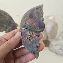 Load image into Gallery viewer, Purple Labradorite Wings