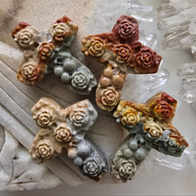 Load image into Gallery viewer, Alashan Agate Rosette Cross