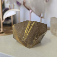 Load image into Gallery viewer, Rutile Quartz Freeform