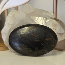 Load image into Gallery viewer, Mara Mamba Tiger's Eye Palmstone