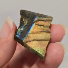 Load image into Gallery viewer, Labradorite Slab