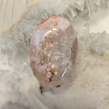 Load image into Gallery viewer, Flower Agate Palmstone