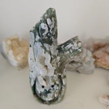 Load image into Gallery viewer, Moss Agate Owl in Tree Stump