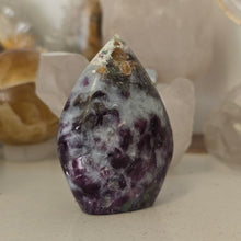 Load image into Gallery viewer, Lepidolite with Mica Flame