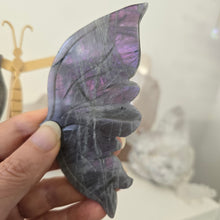 Load image into Gallery viewer, Purple Labradorite Wings