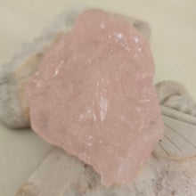 Load image into Gallery viewer, Rose Quartz Raw Chunks