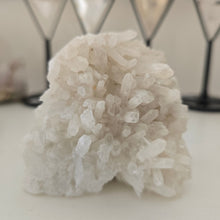 Load image into Gallery viewer, Quartz Cluster Stone Skull