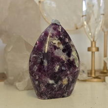 Load image into Gallery viewer, Lepidolite with Mica Flame
