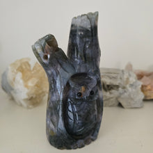 Load image into Gallery viewer, Moss Agate Owl in Tree Stump
