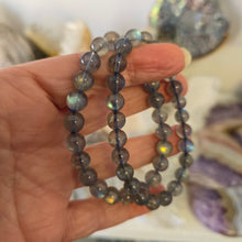 Load image into Gallery viewer, Labradorite Bracelet - High Quality - 8 mm