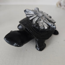 Load image into Gallery viewer, Chrysanthemum Stone Turtle