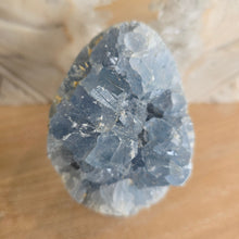 Load image into Gallery viewer, Celestite Cluster Egg