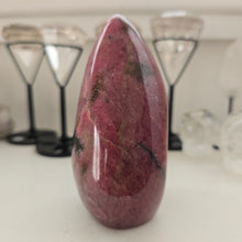 Load image into Gallery viewer, Rhodonite Freeform