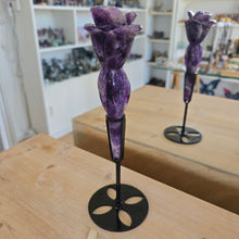 Load image into Gallery viewer, Chevron Amethyst Rose with Stand