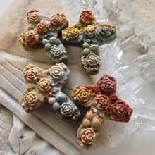 Load image into Gallery viewer, Alashan Agate Rosette Cross