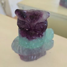 Load image into Gallery viewer, Rainbow Fluorite Owl