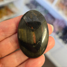 Load image into Gallery viewer, Mara Mamba Tiger's Eye Palmstone