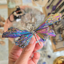 Load image into Gallery viewer, Aura Kyanite Dragonfly - Rainbow