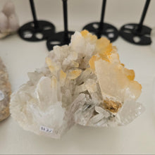 Load image into Gallery viewer, Quartz Cluster Stone Skull