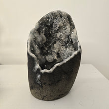 Load image into Gallery viewer, Blue Chalcedony - Sugar Druze