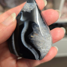 Load image into Gallery viewer, Black Onyx and Quartz Flame