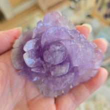 Load image into Gallery viewer, Amethyst Rose on Stand