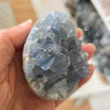 Load image into Gallery viewer, Celestite Cluster Egg