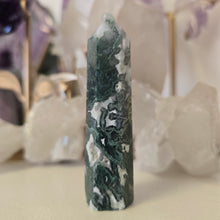 Load image into Gallery viewer, Moss Agate Tower
