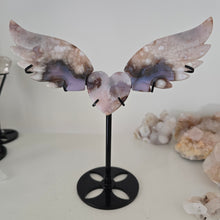 Load image into Gallery viewer, Black Flower Agate Heart Wings