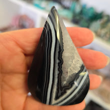 Load image into Gallery viewer, Black Onyx and Quartz Flame